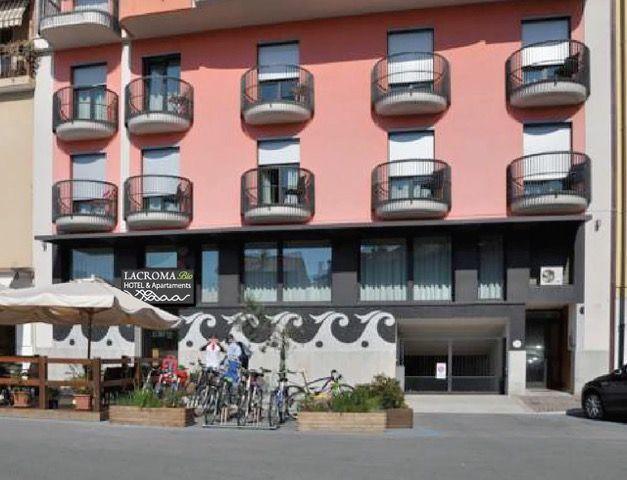 Lacroma Bio Hotel & Apartments Grado Exteriör bild